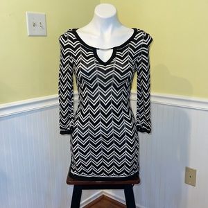 WHBM White House Black Market Ladies long sleeve geometric print dress. XS